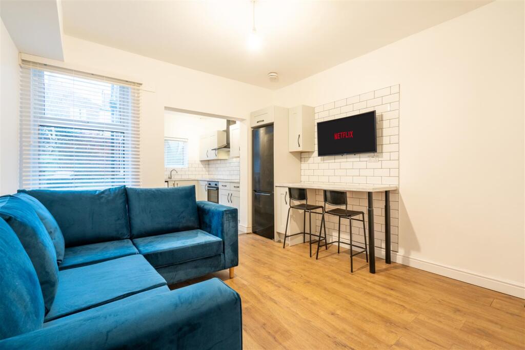 Main image of property: 32 Denham Road, Sheffield