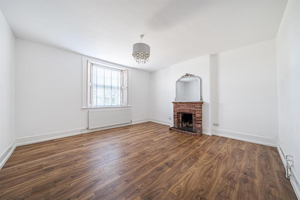 House in Bath - View 3