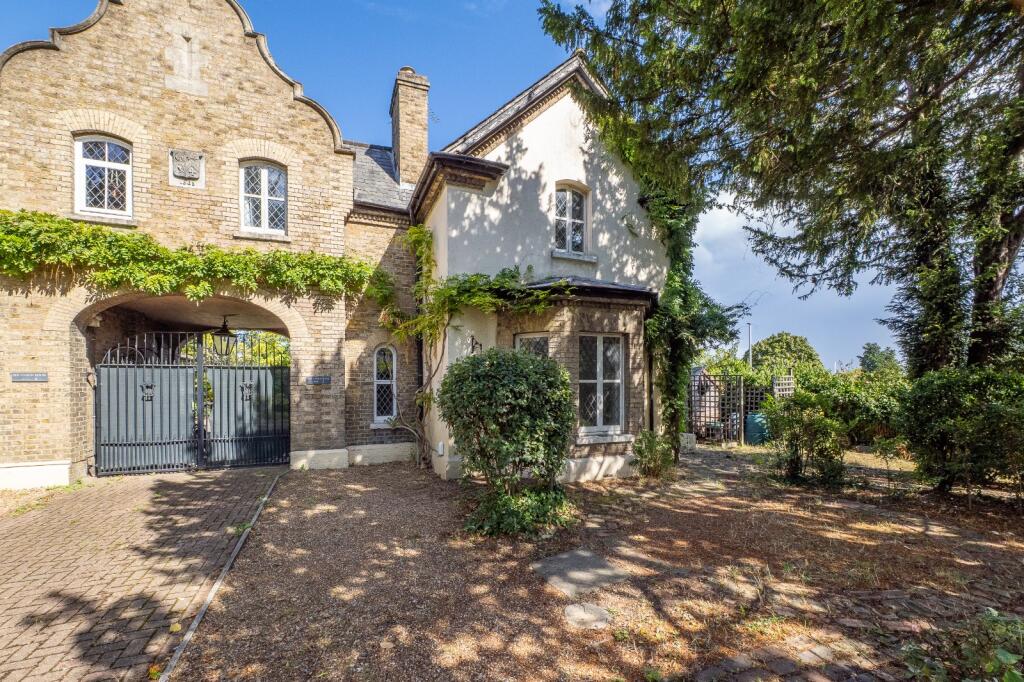 Main image of property: Sandhills, Wallington, SM6