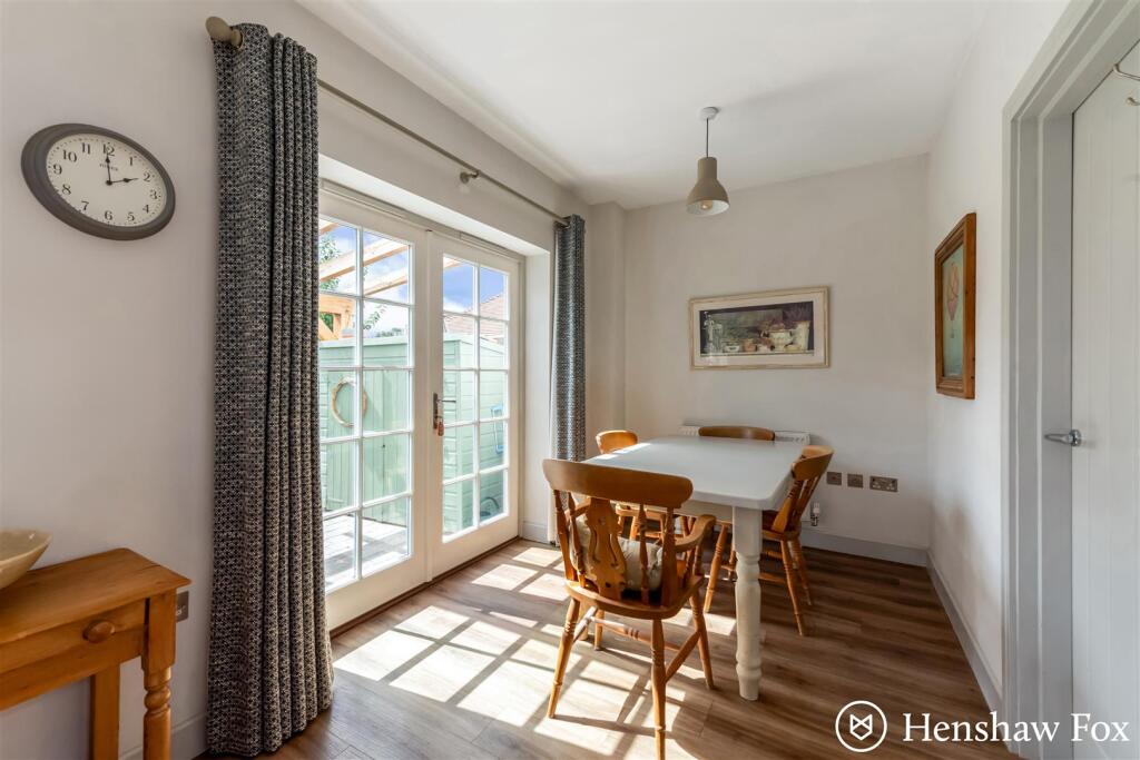House in Romsey, Luzborough - More