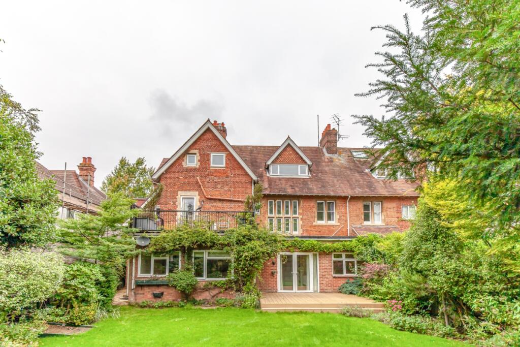 Property photo 8