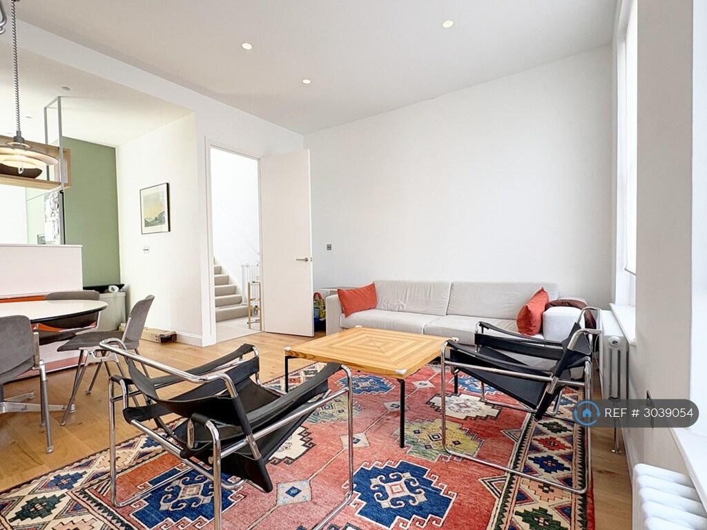 Apartment in London - View 3