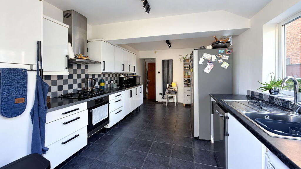 House in Preston - View 3