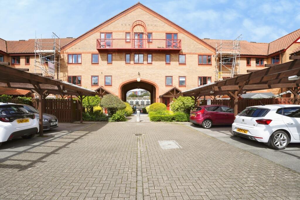 Main image of property: Cumberland Close, Bristol, Somerset, BS1
