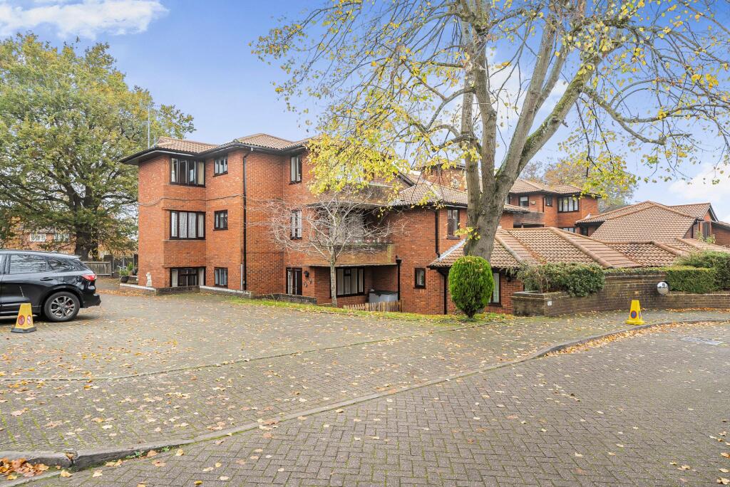 Main image of property: Oakmead Green, Epsom, KT18