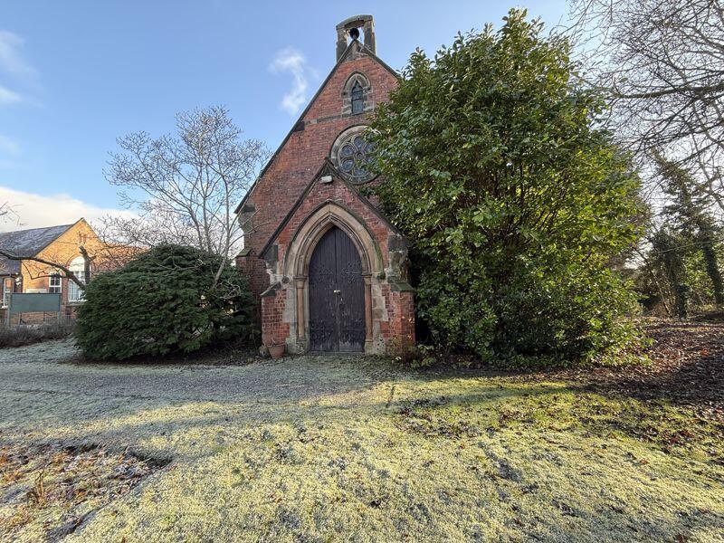 150 Shobnall Road, Burton-On-Trent photo 2