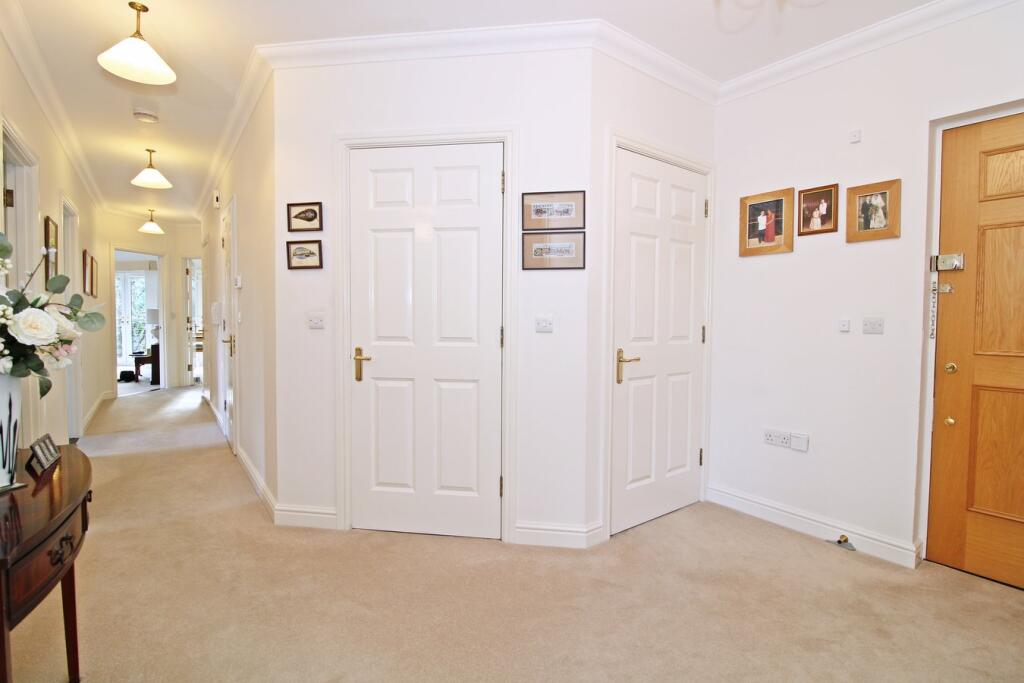 Wickham Road, Beckenham, BR3 - More
