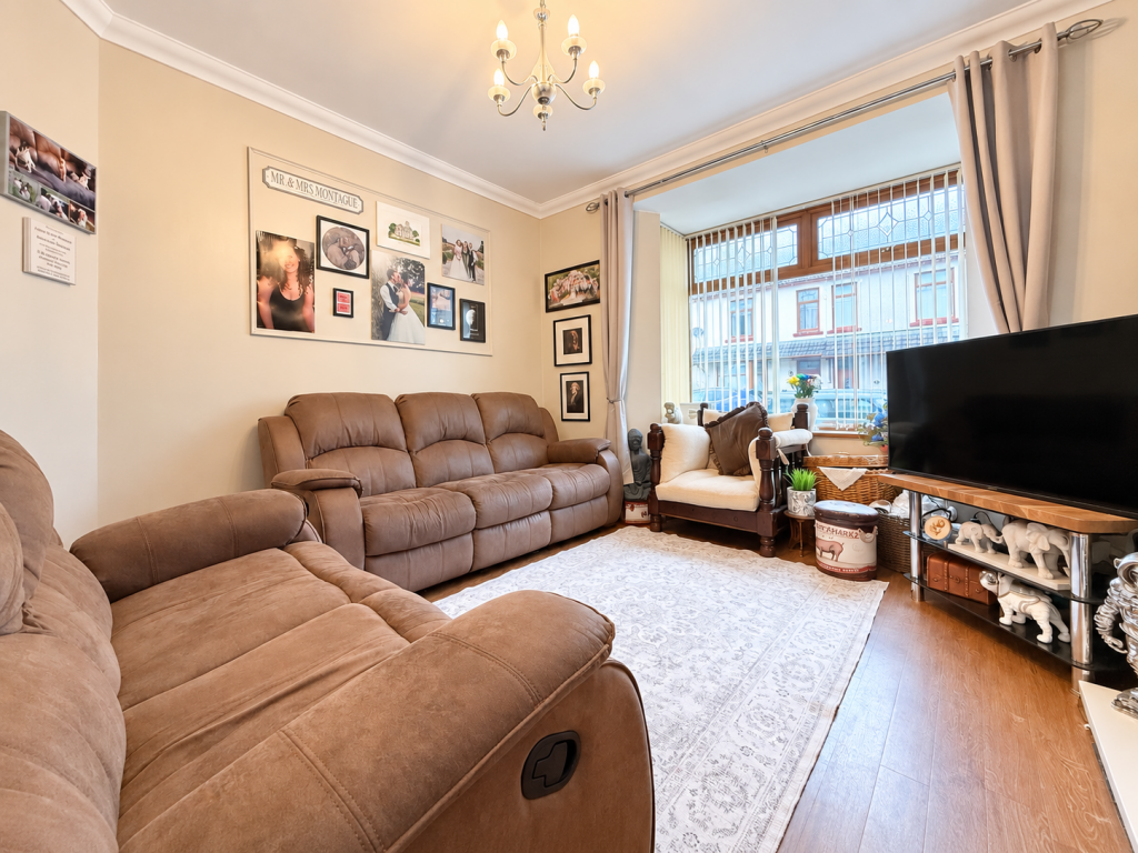 House in Aberdare, Robertstown - View 2