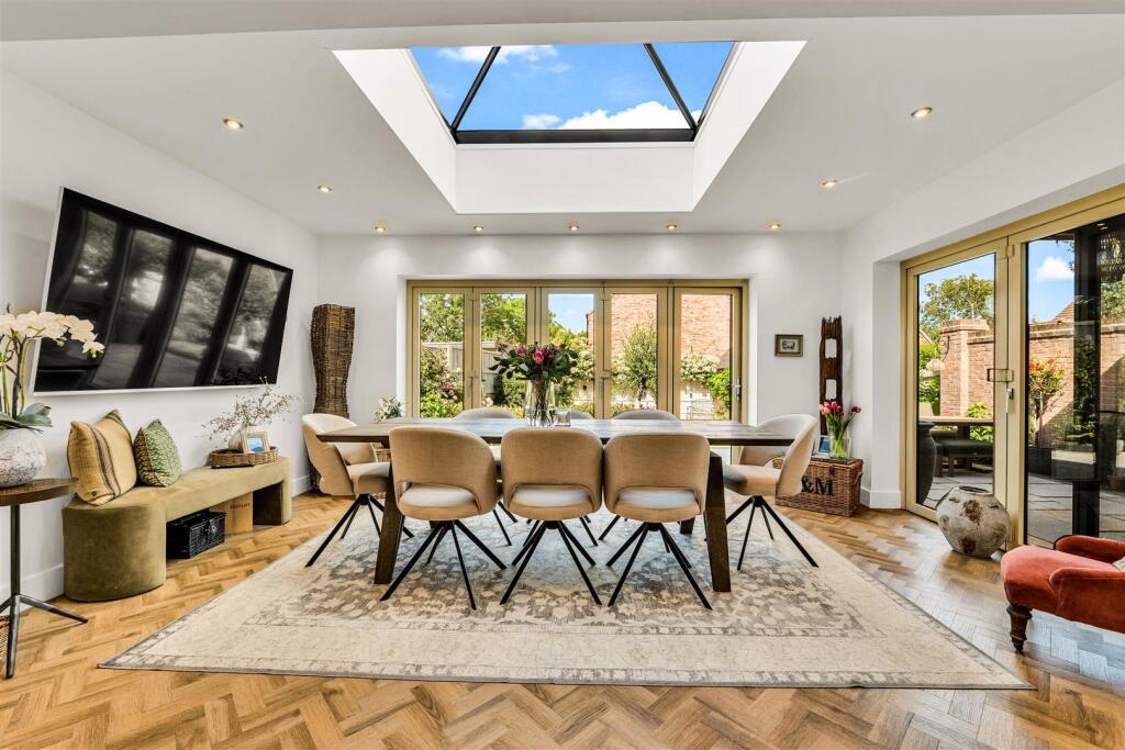 House in Leicester - View 5