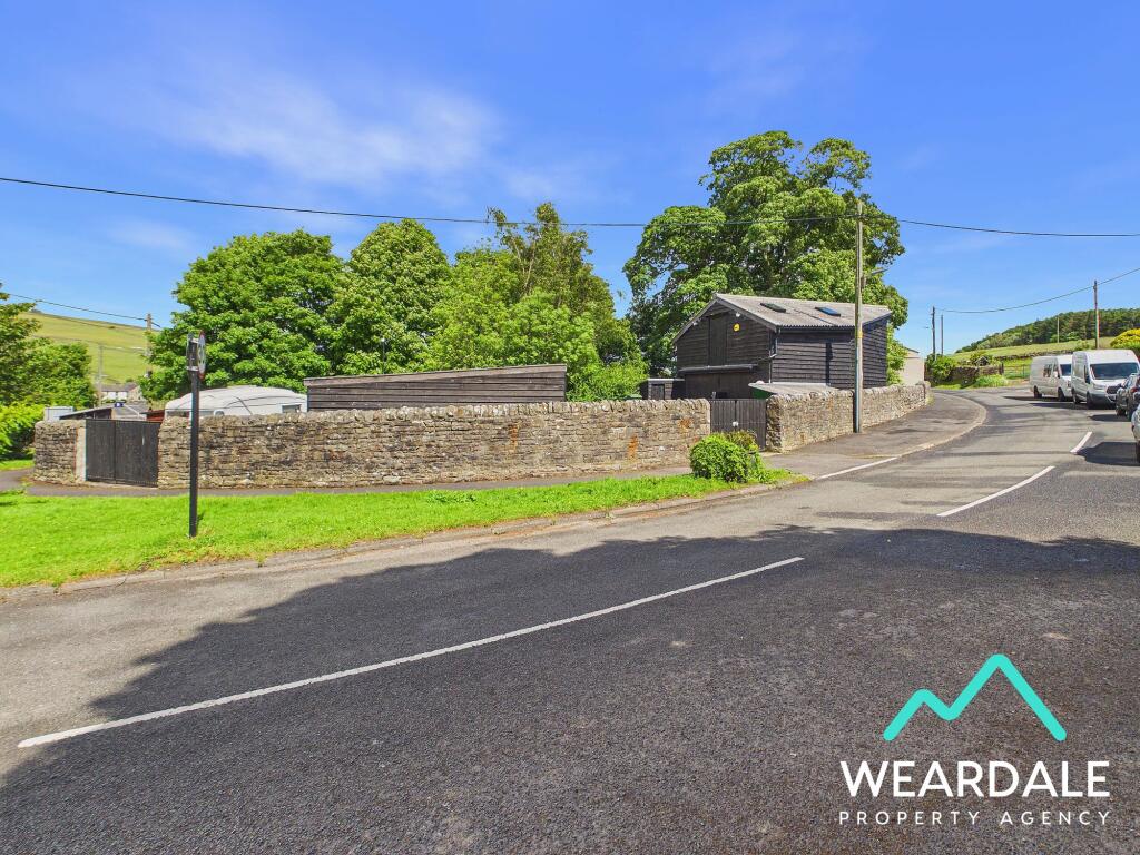 Main image of property: Land & Buildings North of Pleasant view