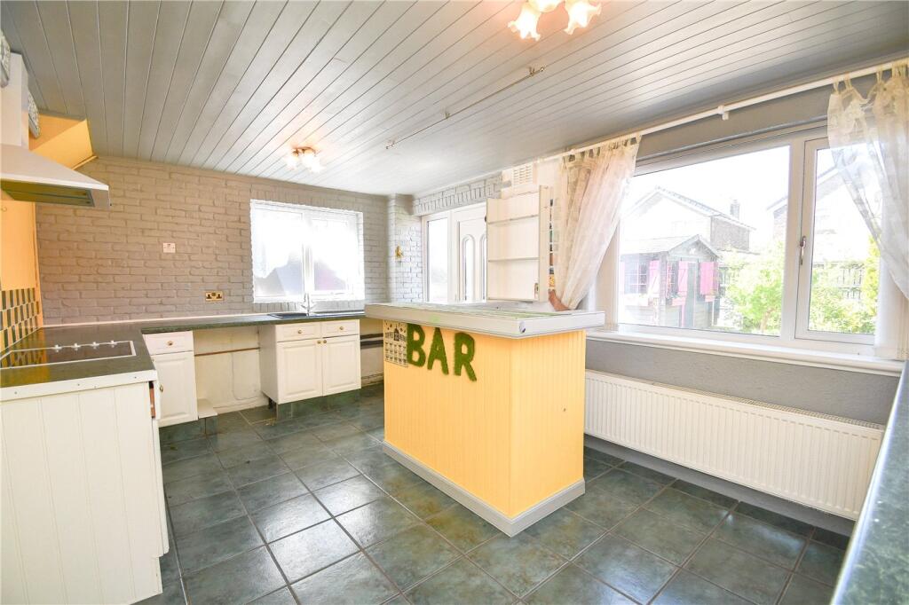 Hope Farm Road, Great Sutton, Ellesmere Port photo 4