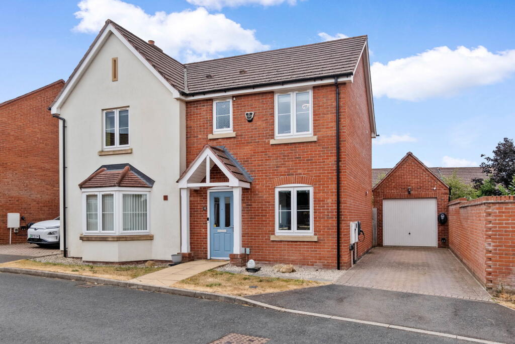 Main image of property: 10 Callows Orchard, Rushwick, Worcester. WR2 5GU