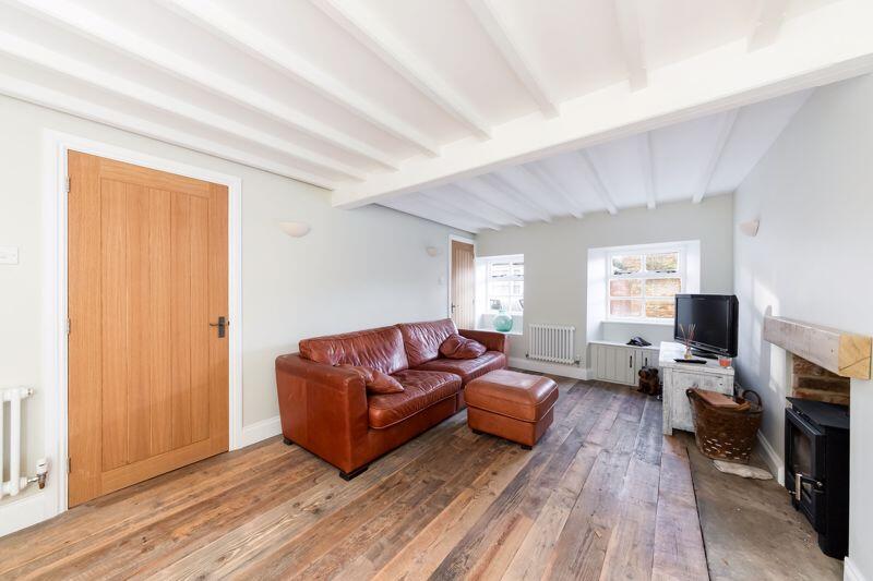 28, High Street, Bodicote photo 4