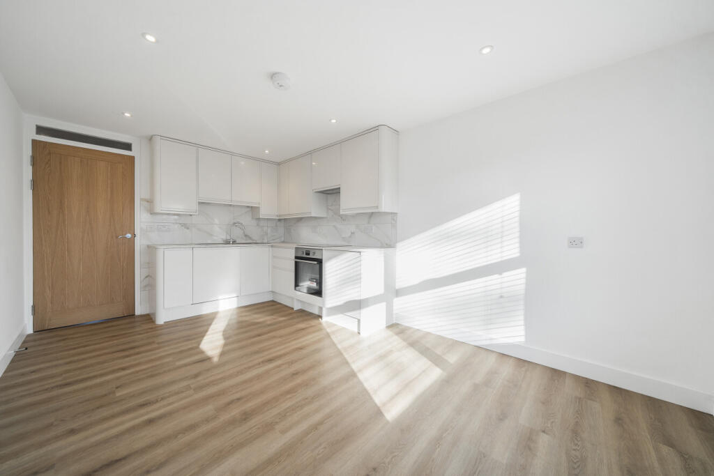 Main image of property: Hope Close, London, SE12