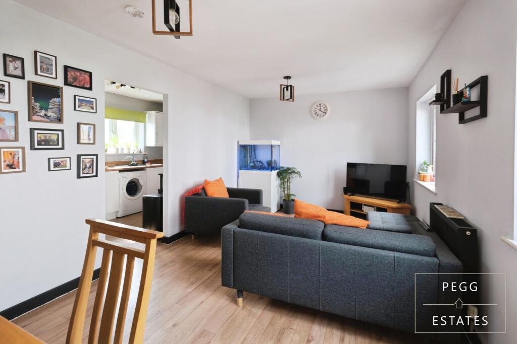 House in Torquay, Torbay - View 4