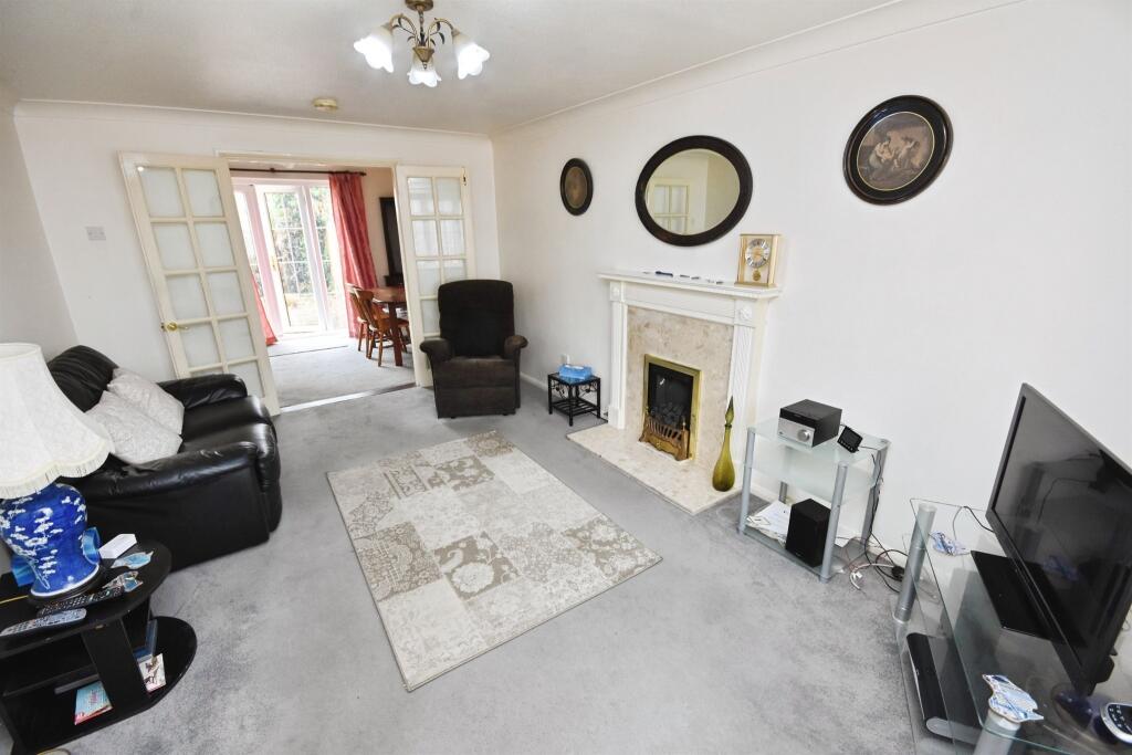 Deerleap Way, Braintree photo 2