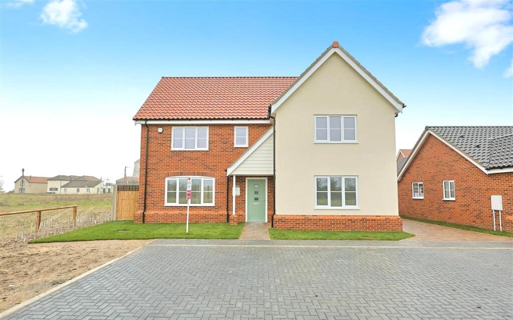 Main image of property: Norwich Road, Yaxham, Dereham