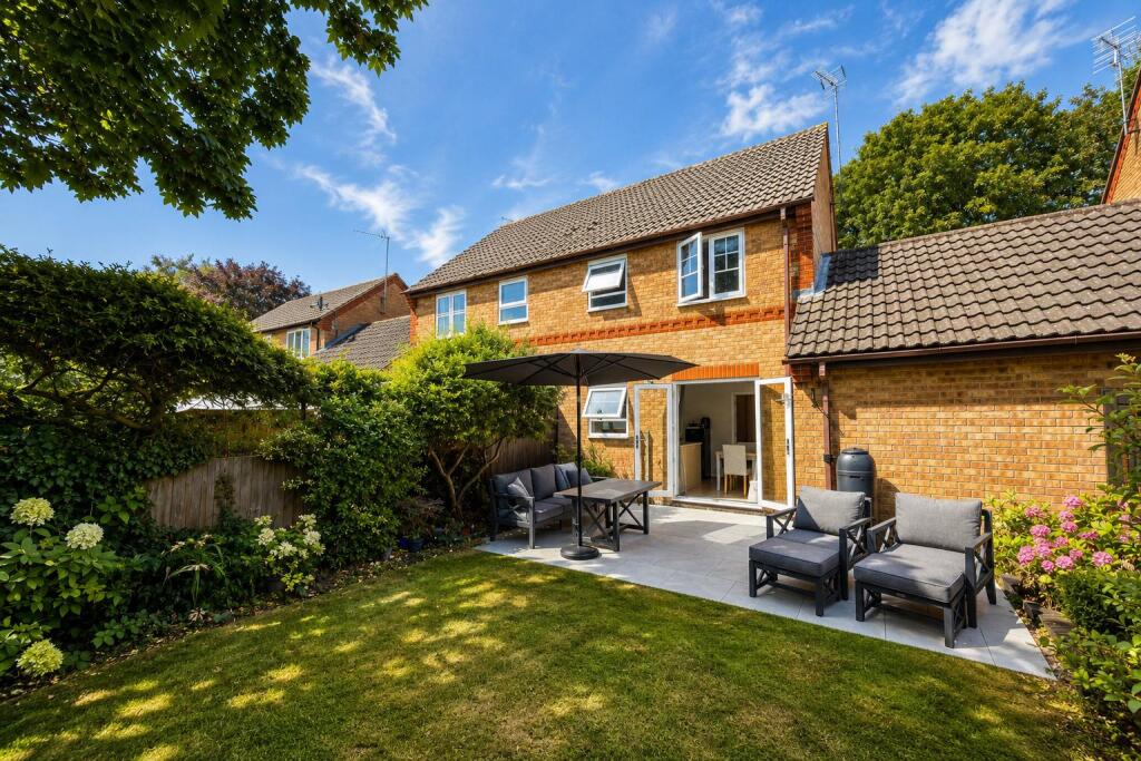 House in Higham Ferrers, North Northamptonshire - View 3