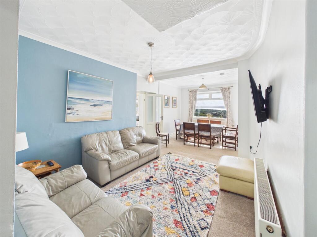House in Swansea, Pembrey and Burry Port Town - More