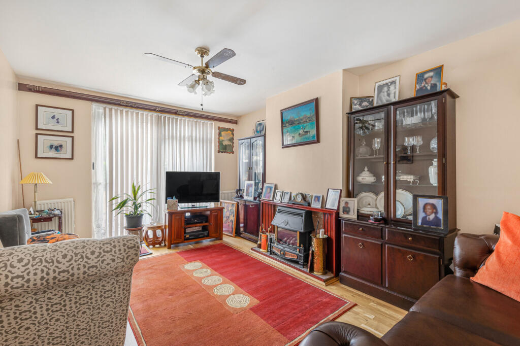 House in Harrow - View 5