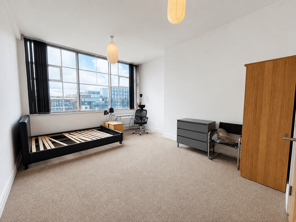 Apartment in Manchester - View 5