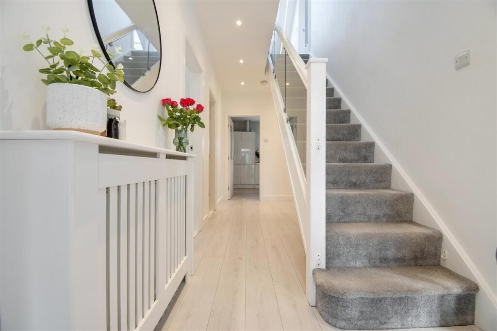 House in Doncaster - View 5