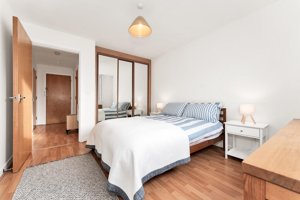 Apartment in Cambridge, Petersfield - View 4