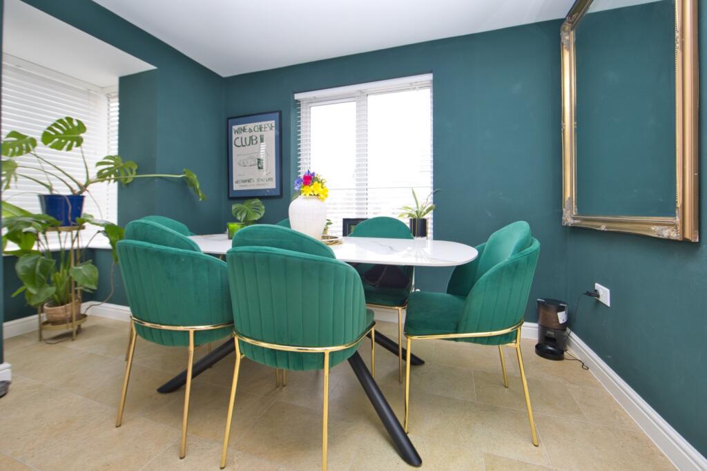 House in Folkestone, St Martin's Plain, Hornstreet - View 4