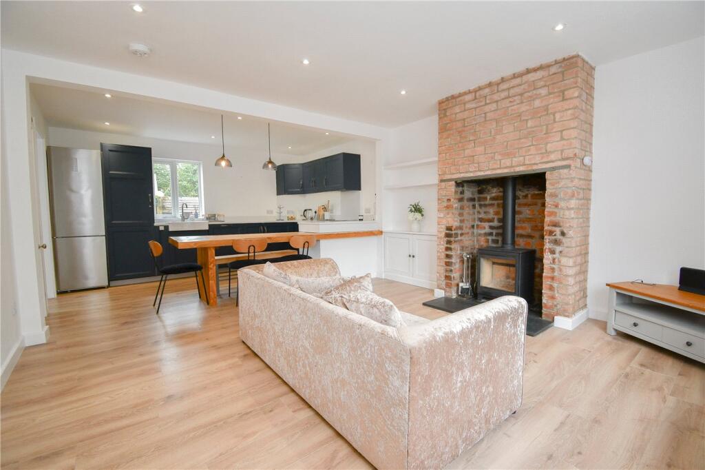 House in Puddington - View 3