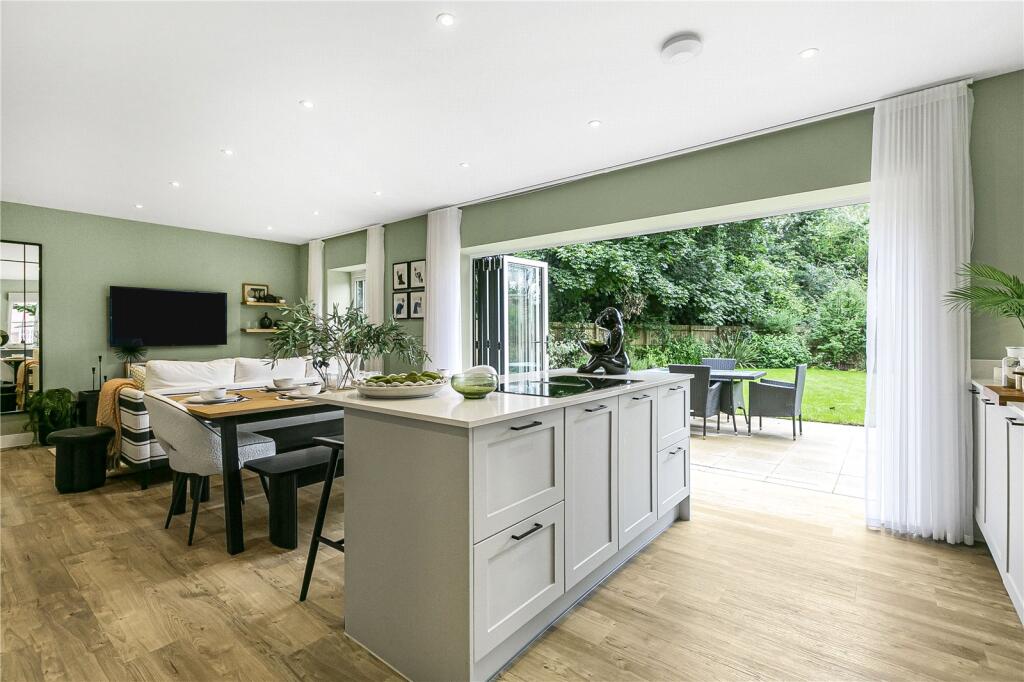 House in Three Rivers, Croxley Green - View 4