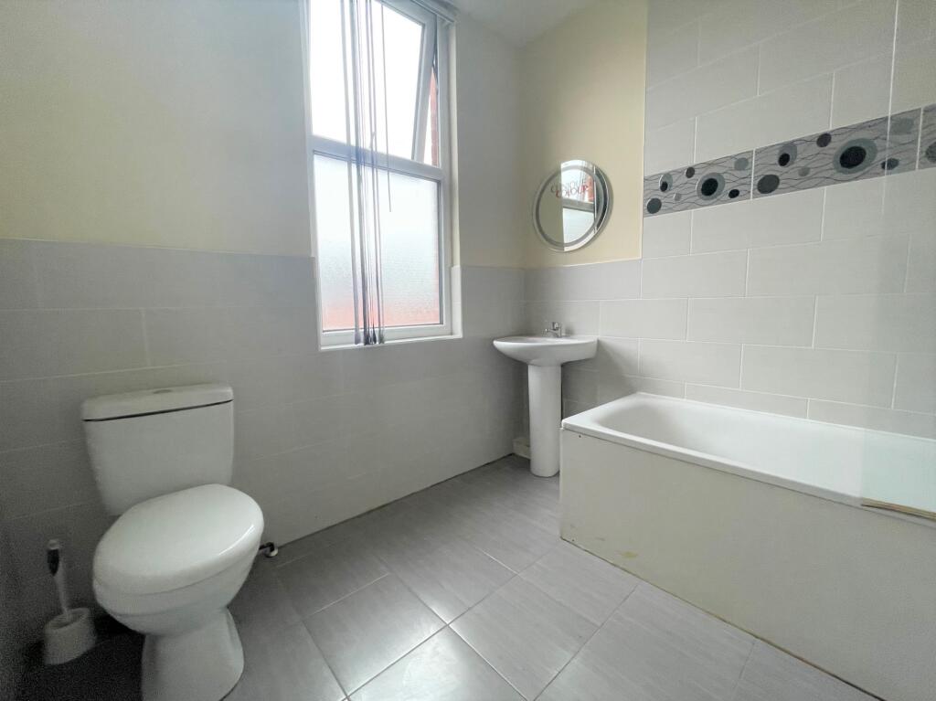 House in Leeds, Holbeck - View 3