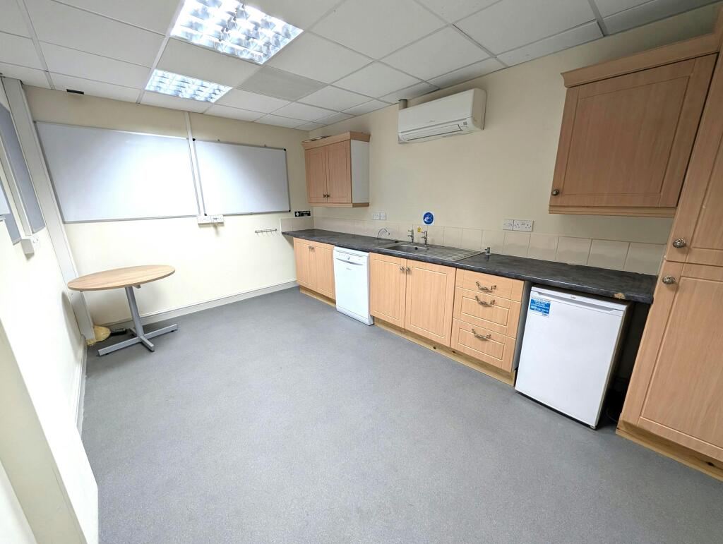 staff kitchen.jpg