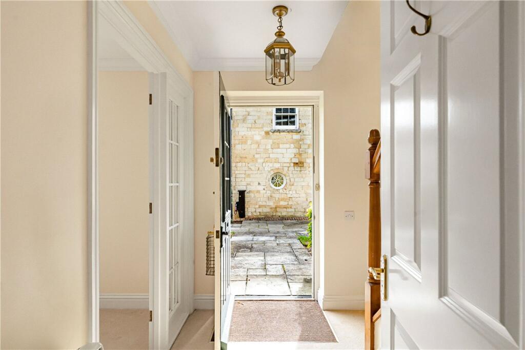 House in Swindon - View 5