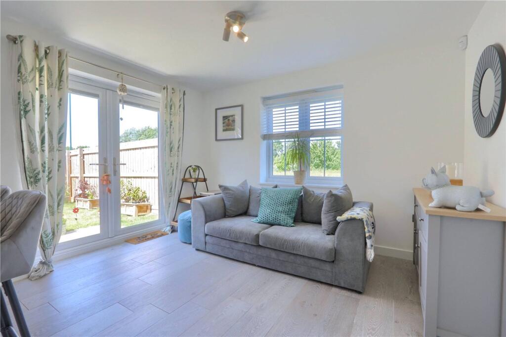 Whinfell Drive, Normanby, TS6 - More