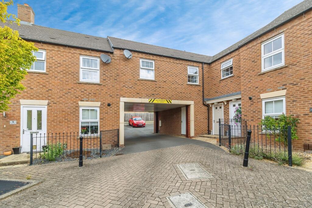 Main image of property: Osprey Drive, Leighton Buzzard, LU7