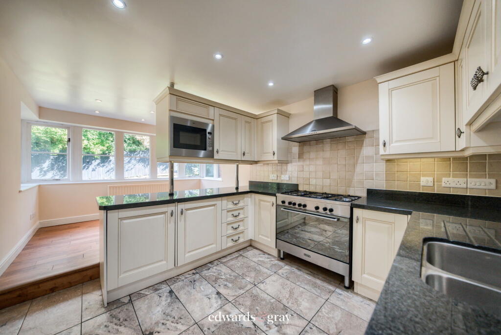 House in Walsall, West Midlands - View 3