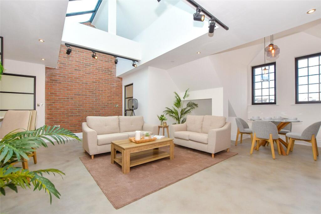 Main image of property: The Carriage House, 88 Grosvenor Road, Tunbridge Wells, Kent, TN1