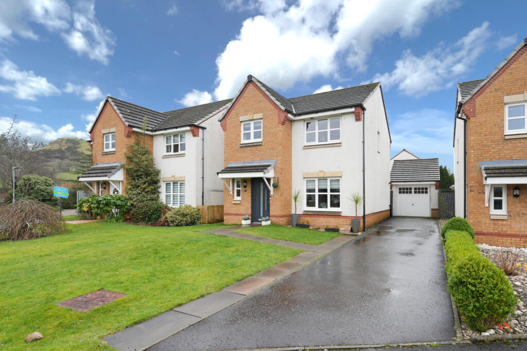 Main image of property: 16 Sharlee Wynd, West Kilbride, KA23 9FD