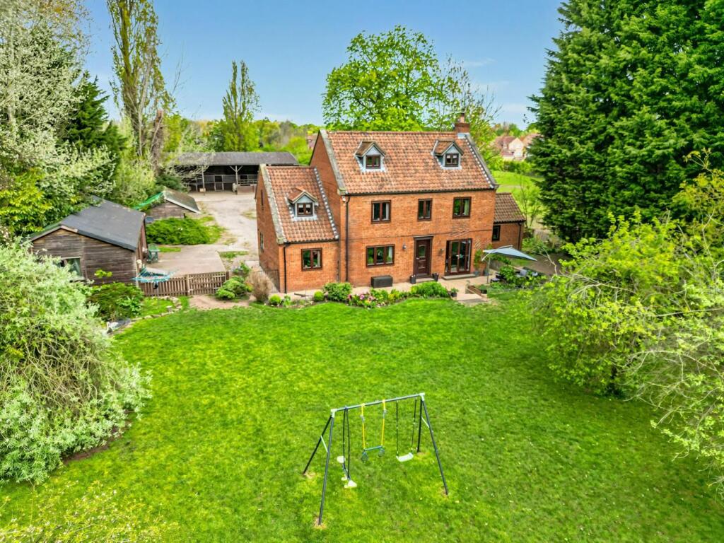 Main image of property: The Stables, Old Vicarage Lane, Monk Fryston