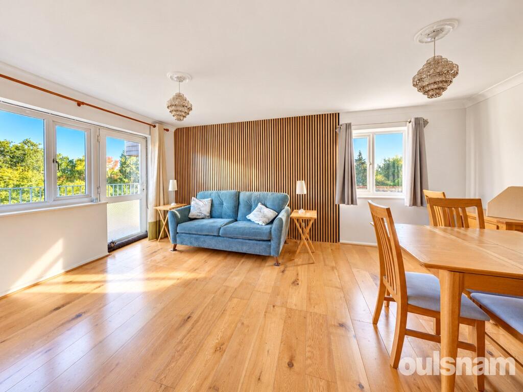 Apartment in Worcester - View 2