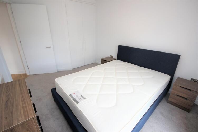 Apartment in Manchester - View 5