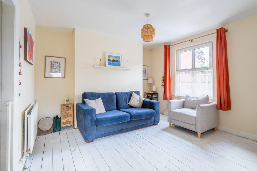 House in Worcester - View 4