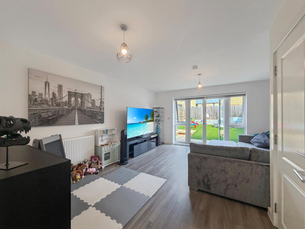 House in Thurrock, Essex - View 2