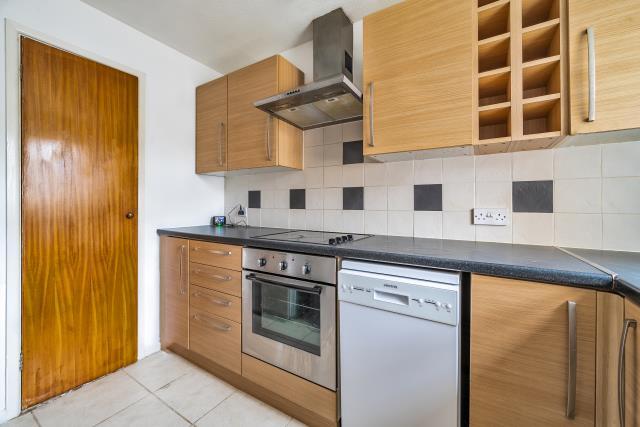 Guernsey House, Reading - View 4