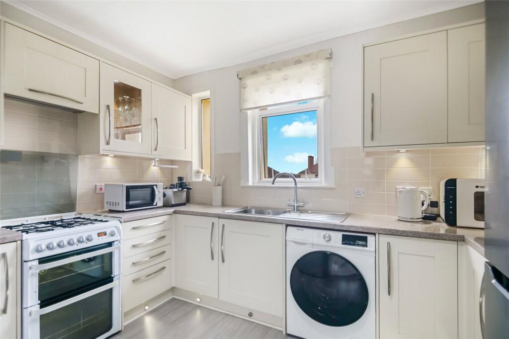 Apartment in Glasgow - View 3