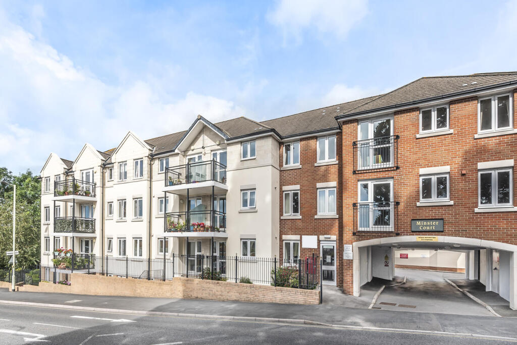 2-bed house on West Street, Axminster, £99,950