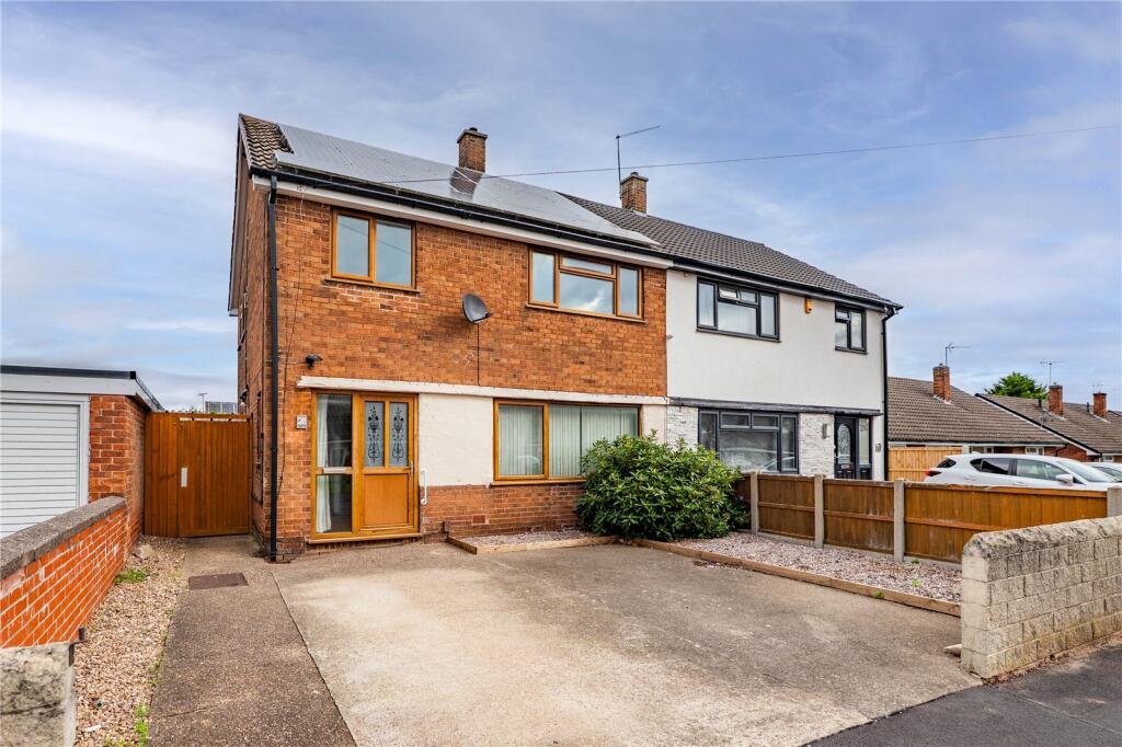 Main image of property: Cambridge Road, Rainworth, Mansfield, Nottinghamshire, NG21