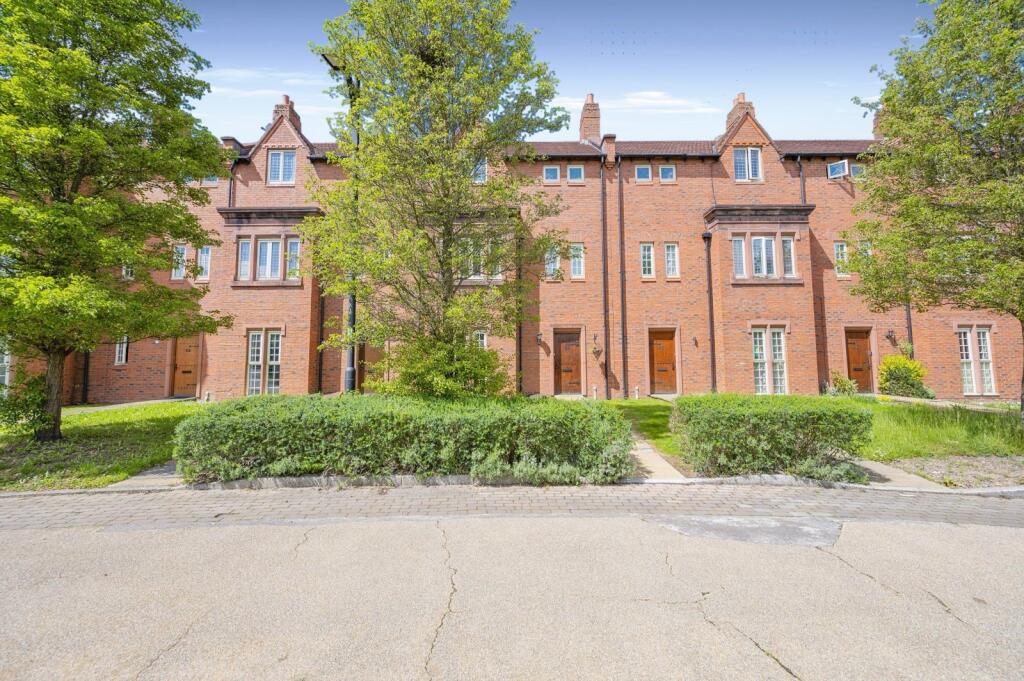 Main image of property: Butts Green, Westbrook, Warrington, Cheshire, WA5