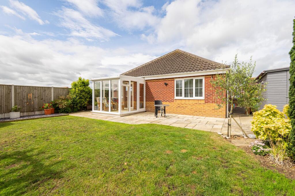 House in Great Yarmouth, Bradwell - View 2