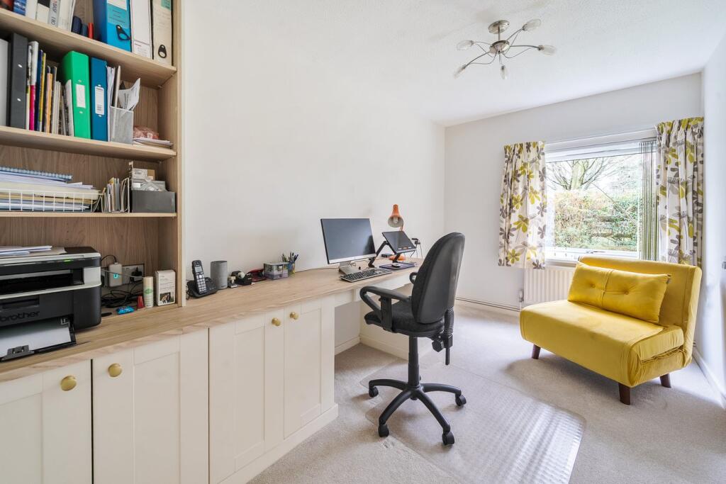 Oaktree Court, Portland Drive, Willen, Milton Keynes, MK15 - View 5